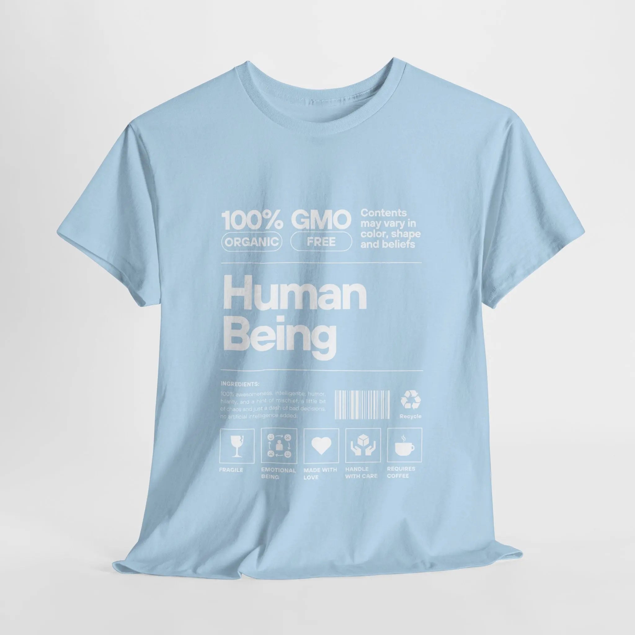 Hellblaues T-Shirt Vorderseite – Design mit "Human Being" Aufdruck in Weiß.