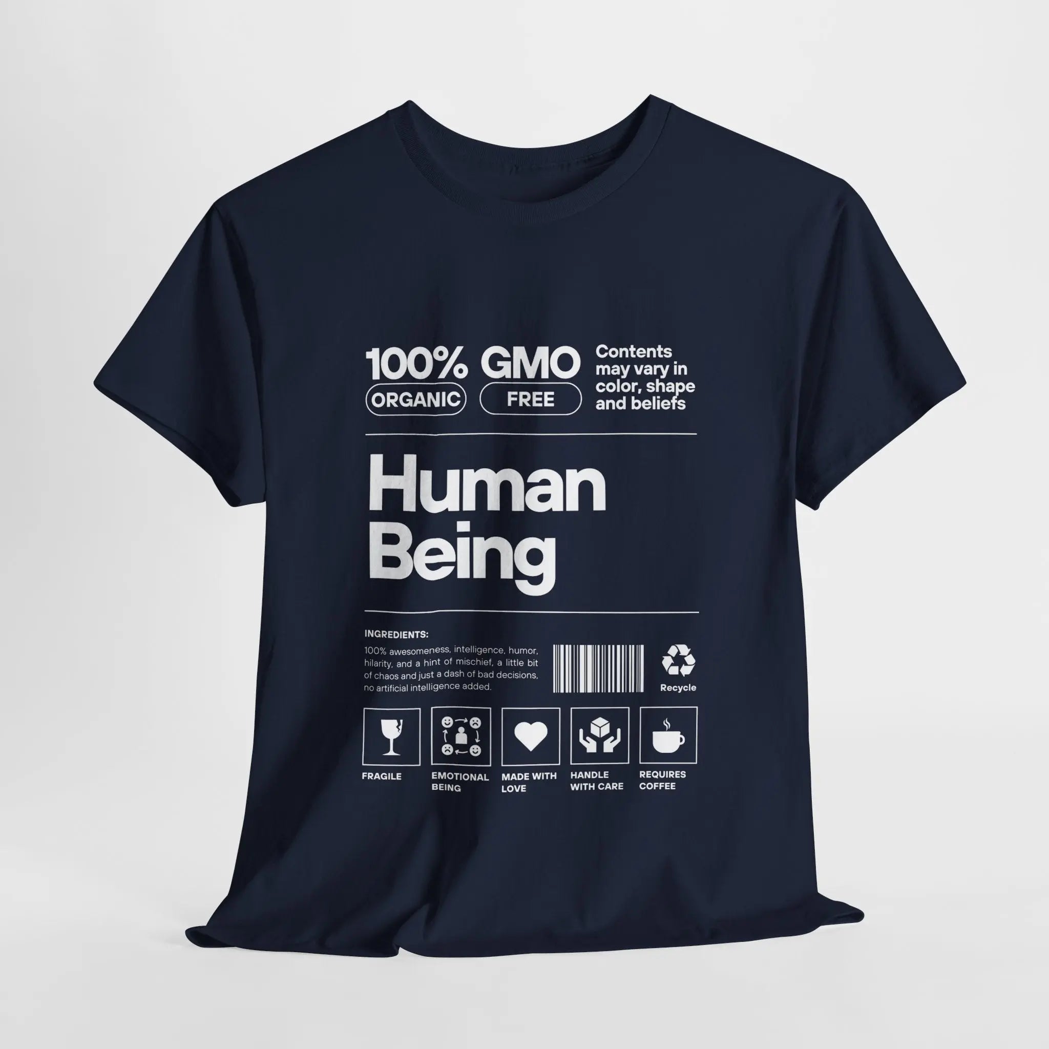 Dunkelblaues T-Shirt Vorderseite – Design mit "Human Being" Aufdruck in Weiß.