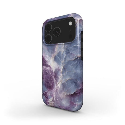 Violet Storm MagSafe Handyhülle – violett-blaues Sturmdesign in Lila- und Blautönen – iPhone Seitenansicht