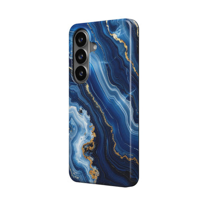 Azure Rift magnetische Handyhülle – azurblaues Marmormuster mit türkisfarbenen Risslinien – Samsung Seitenansicht