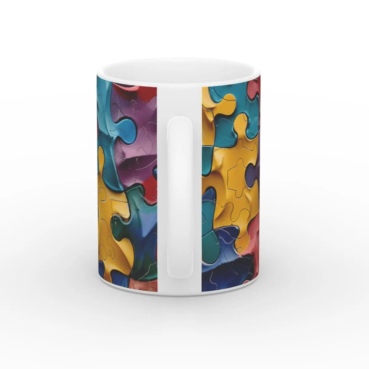 Rückseite der Puzzle-Tasse mit buntem Muster – ein Must-Have für Puzzle-Liebhaber