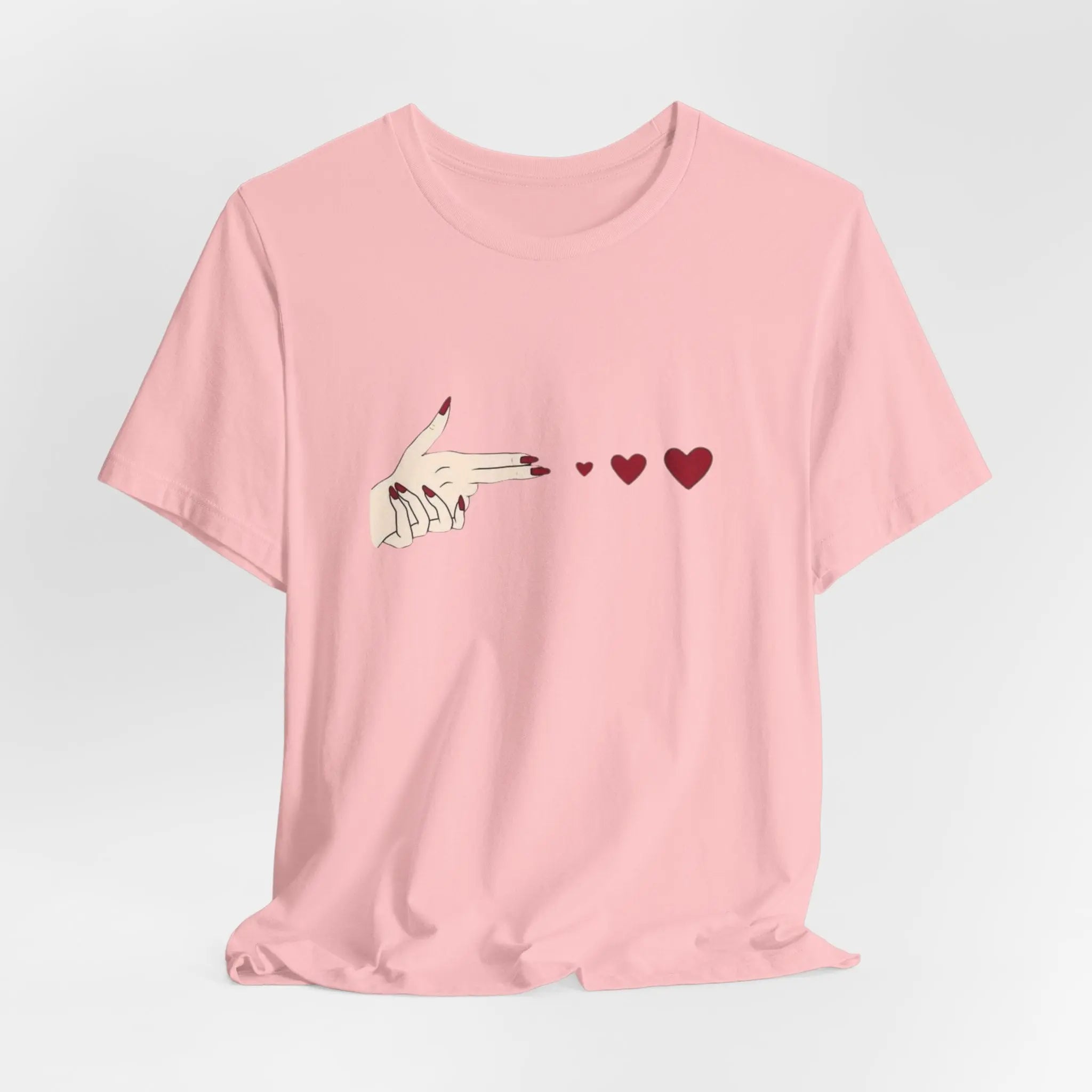 Love Shot T-Shirt | Verspieltes Herz - Motiv im Unisex Design – Hand mit Herz - Emoji - ElmunoT-Shirt