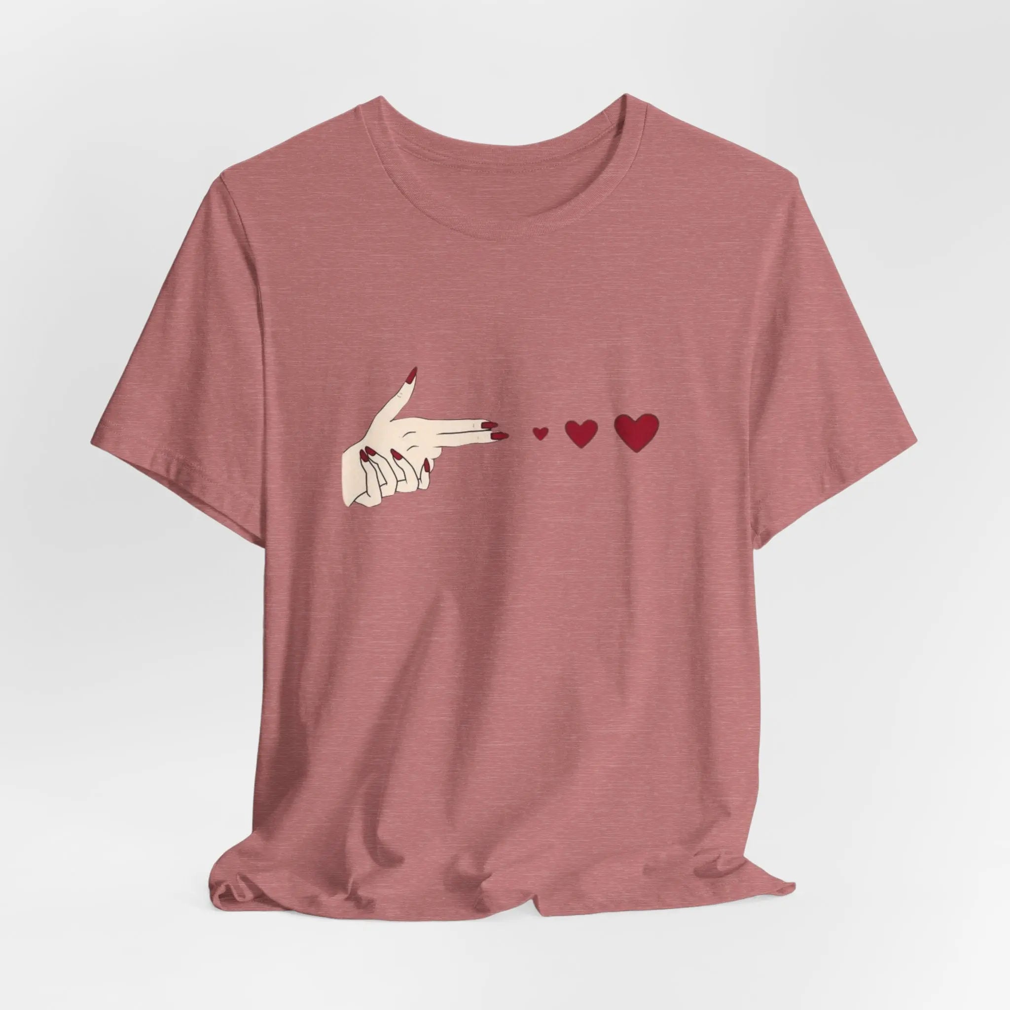 Love Shot T-Shirt | Verspieltes Herz - Motiv im Unisex Design – Hand mit Herz - Emoji - ElmunoT-Shirt