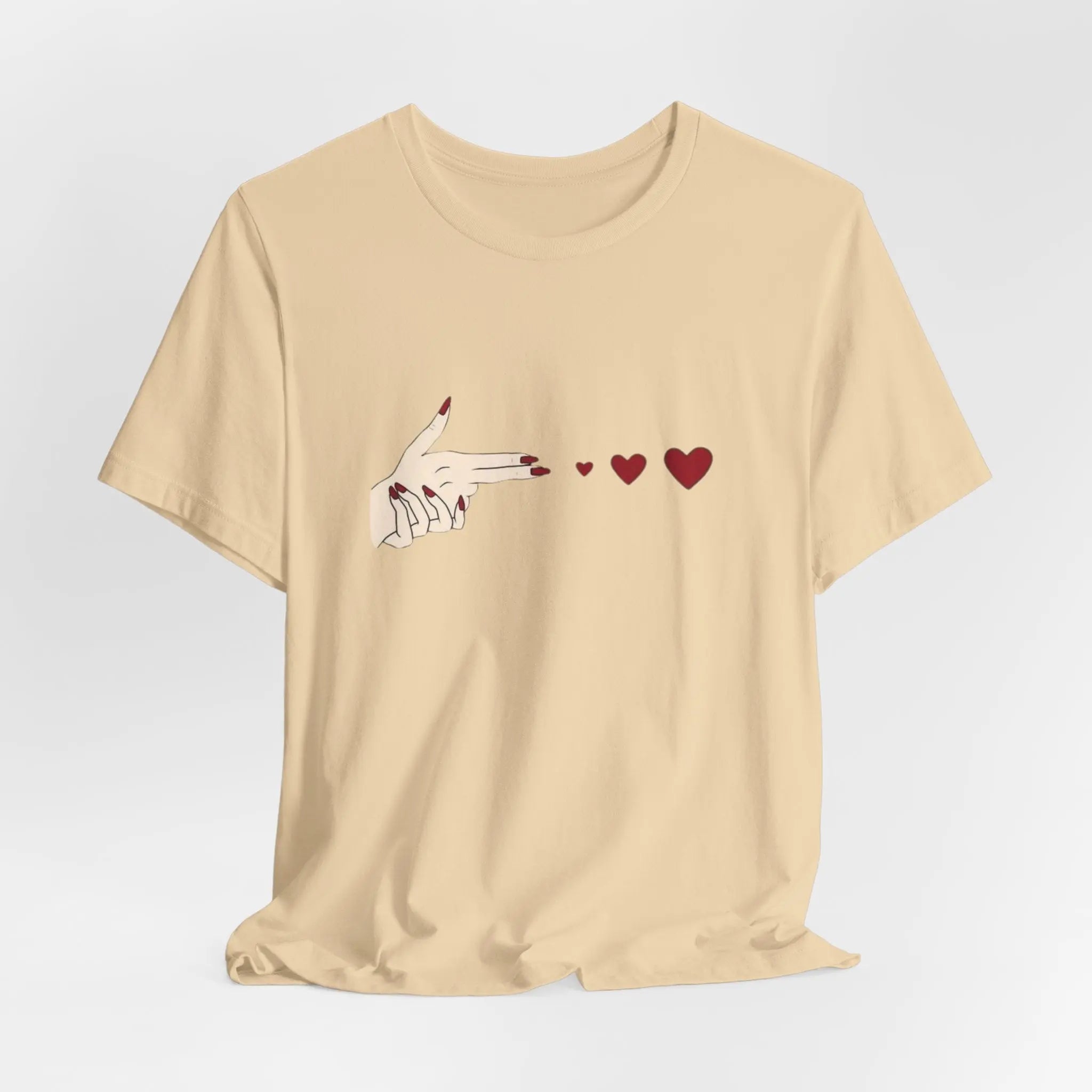 Love Shot T-Shirt | Verspieltes Herz - Motiv im Unisex Design – Hand mit Herz - Emoji - ElmunoT-Shirt