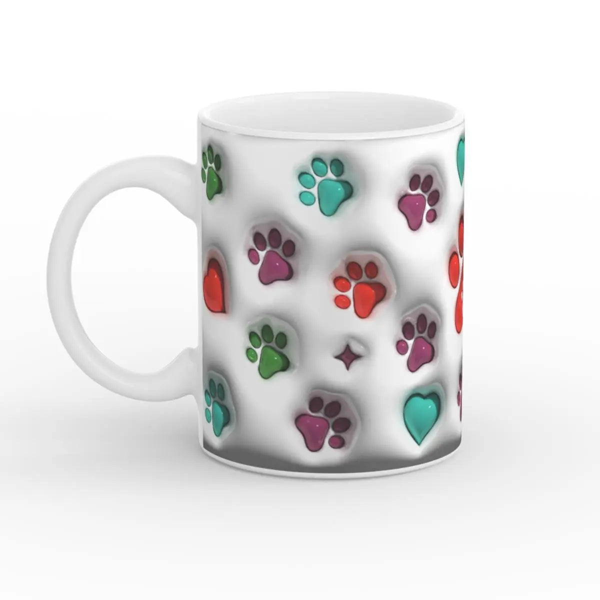Weiße Keramiktasse mit bunten Pfotenabdrücken und Herzen, seitliche Ansicht mit Henkel auf der linken Seite.